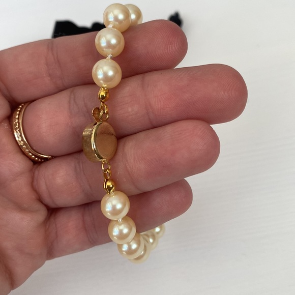 Pearl Bracelet - Picture 3 of 4